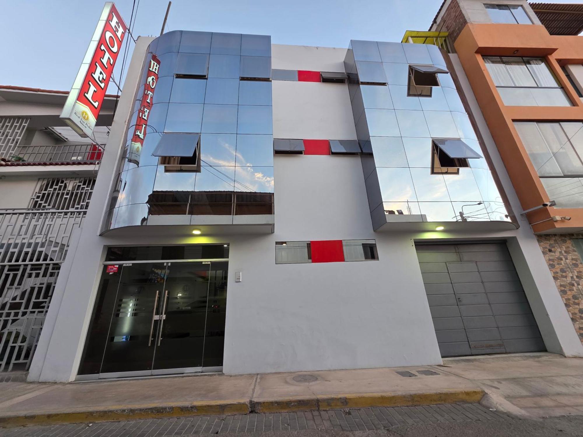 Atico Hotel Real San Pedro מראה חיצוני תמונה