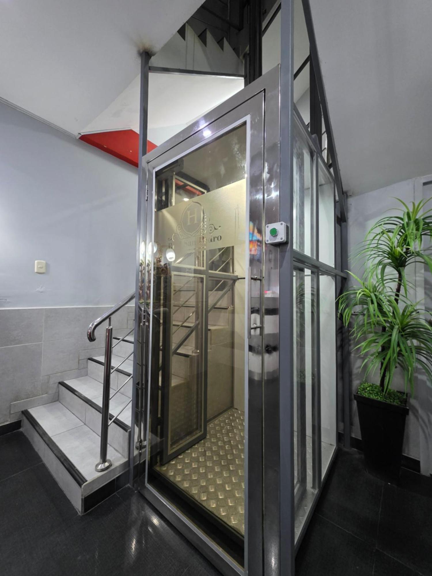 Atico Hotel Real San Pedro מראה חיצוני תמונה
