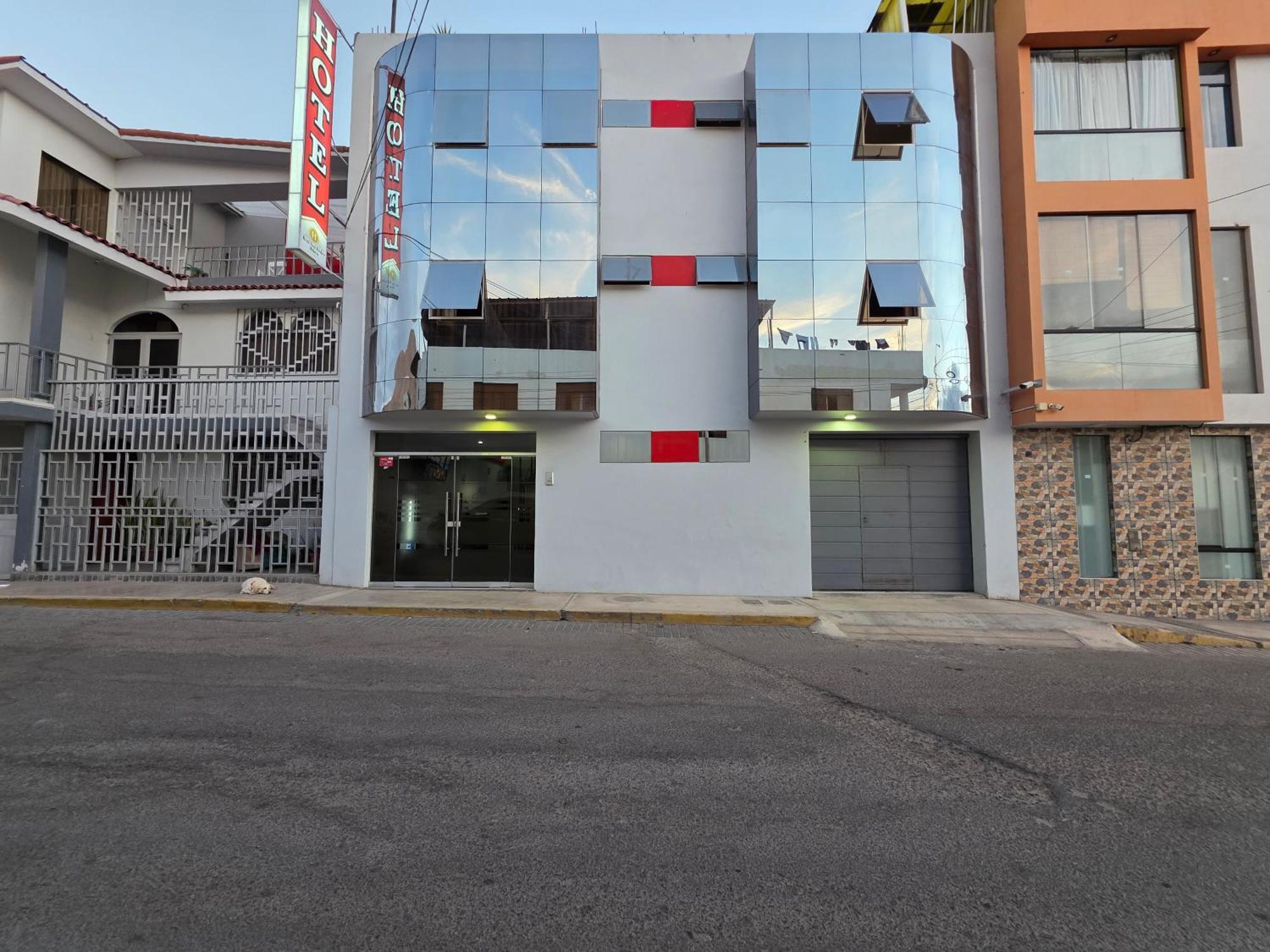Atico Hotel Real San Pedro מראה חיצוני תמונה