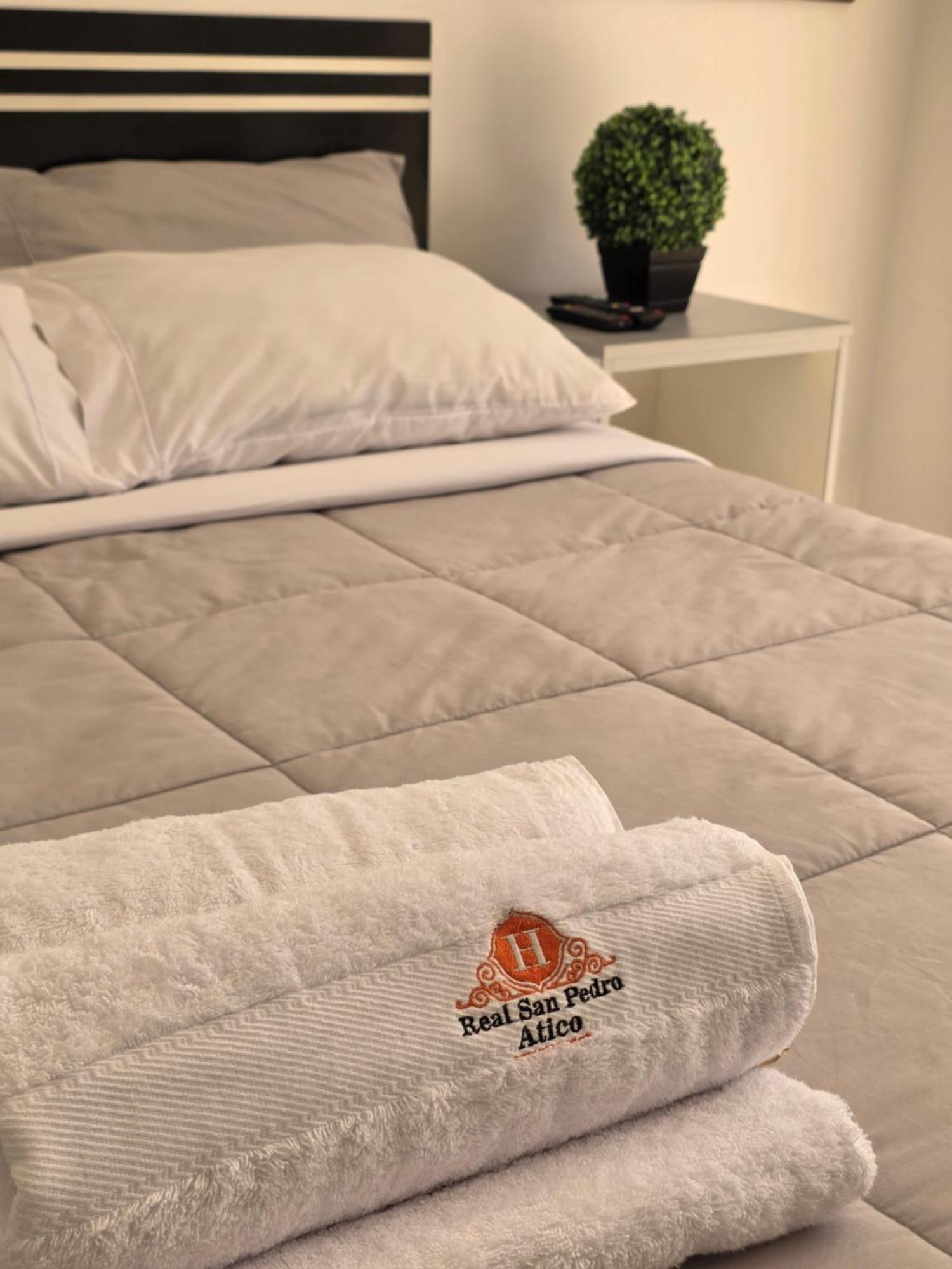 Atico Hotel Real San Pedro מראה חיצוני תמונה