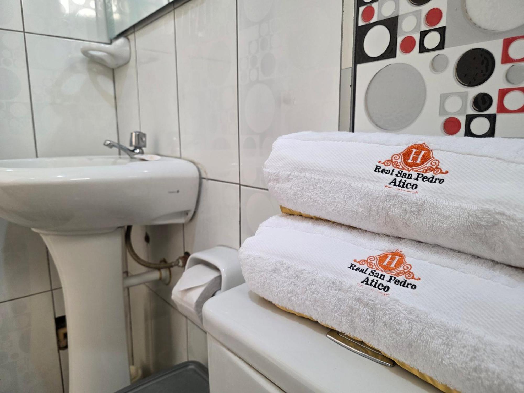 Atico Hotel Real San Pedro מראה חיצוני תמונה